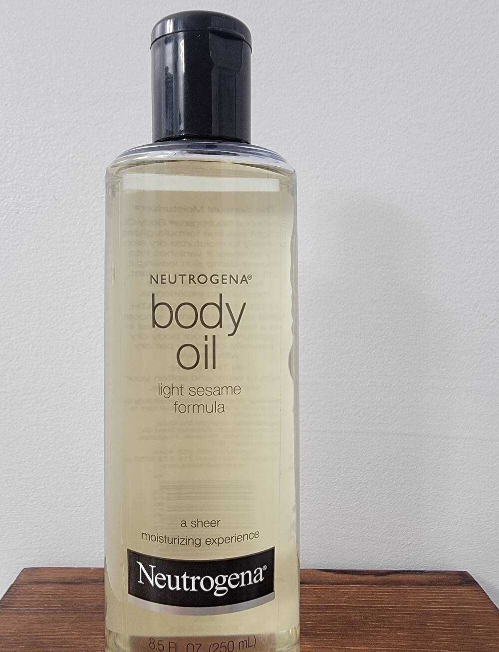 Neutrogena Body Oil Light Sesame Formula 8.5 Fl Oz